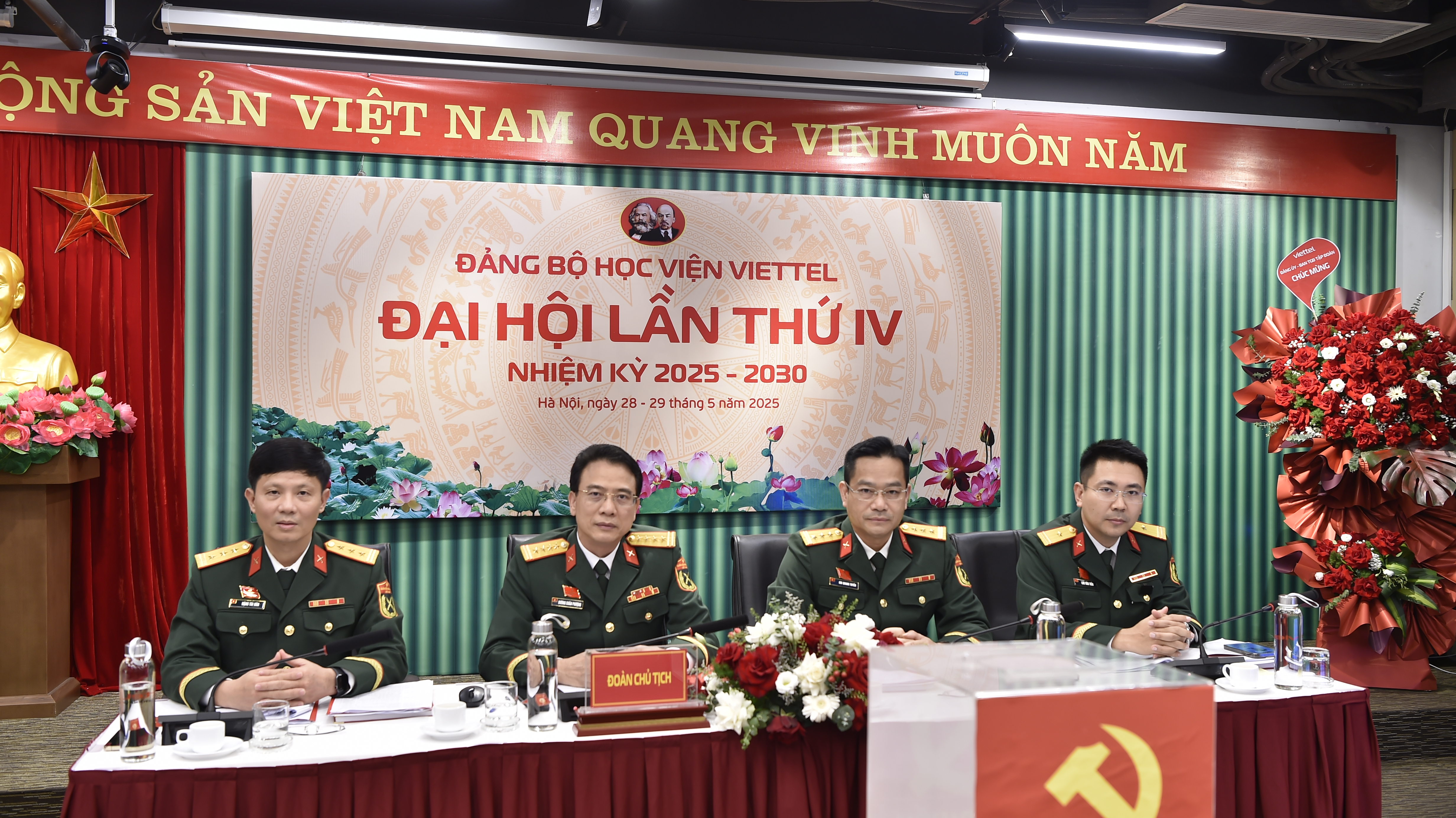 ảnh đoàn chủ tịch