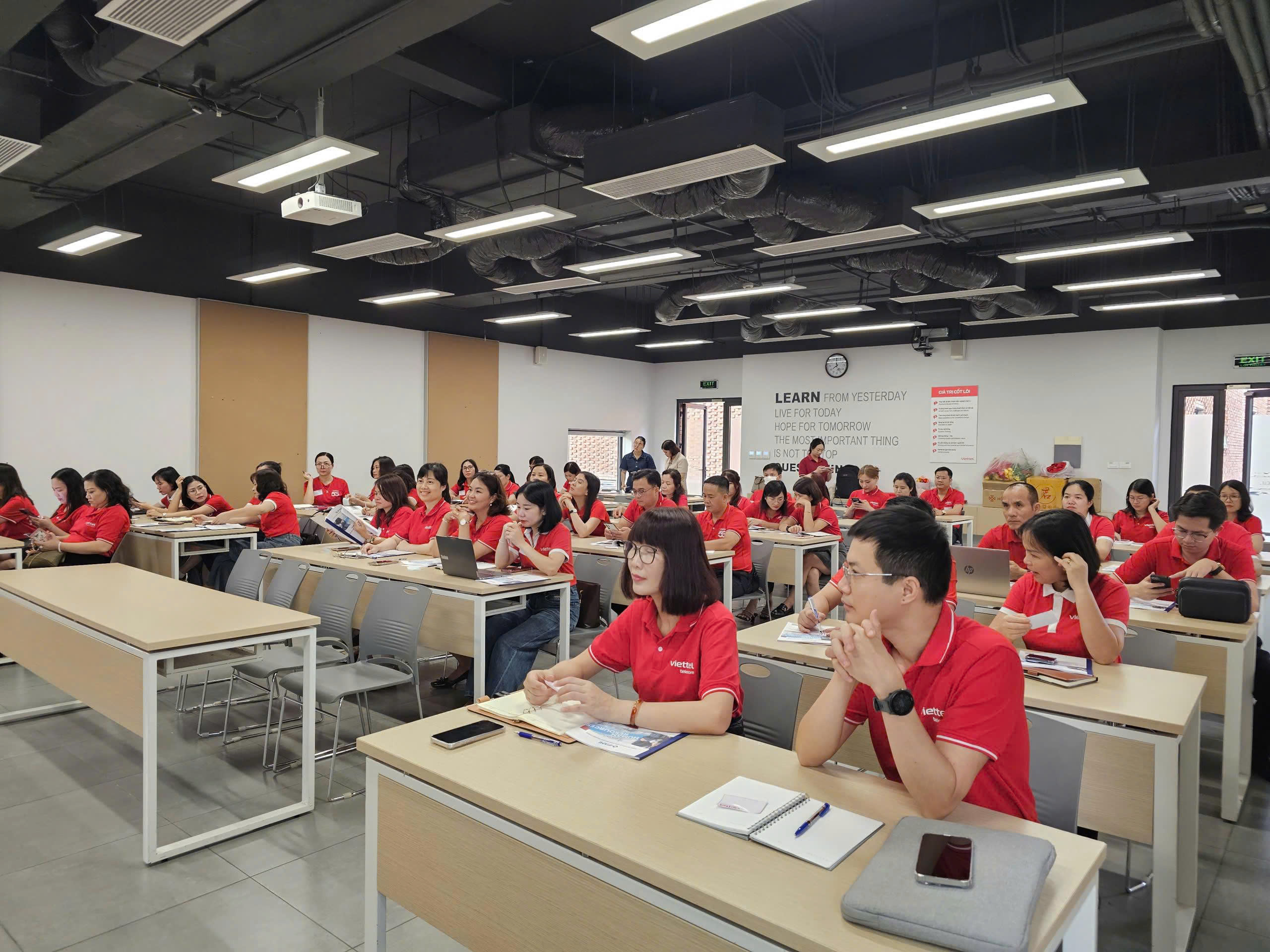 z7754507999165_7e7a5424b939c265877dd7f84fa519b1